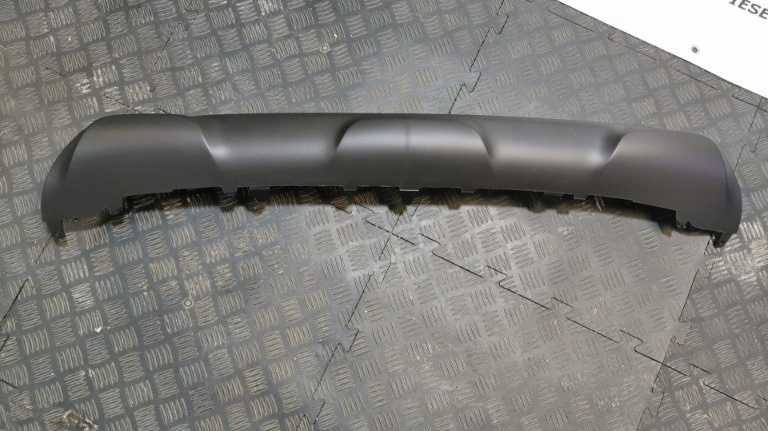 BANDOU BARA FATA INF. (NEGRU) 620725308R RENAULT CAPTUR 2017-2020