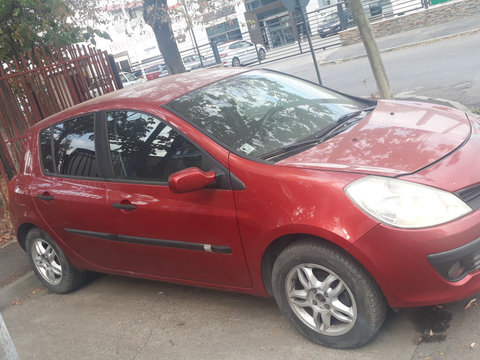 Bandou dreapta fata Renault Clio3