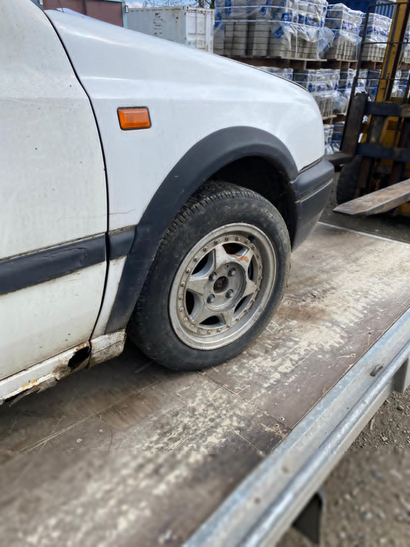 Bandou mijloc usa fata stanga Volkswagen