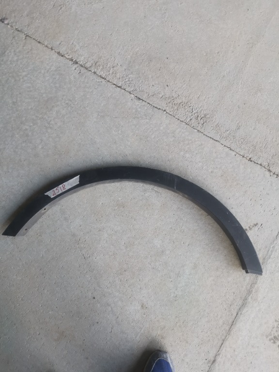 Bandou Ornament aripa dreapta spate Ford Kuga cod 1879880 / cv44-s286d02 an 2012 2013 2014 2015 2016