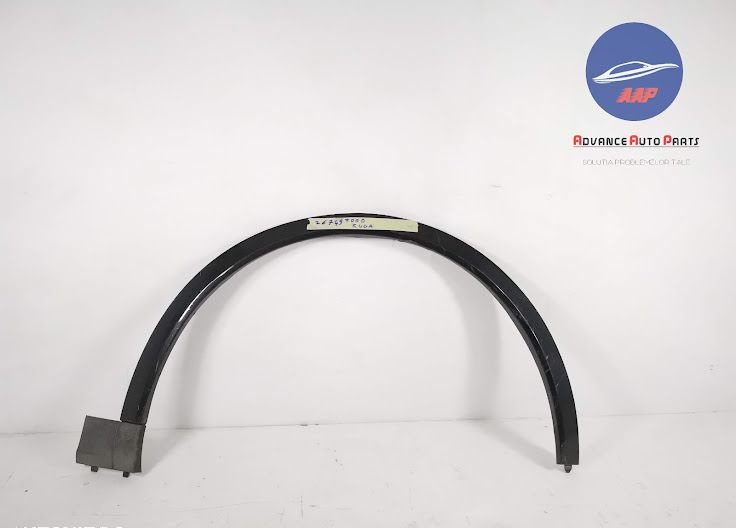 Bandou Overfender Dreapta Fata original Ford Kuga 2 2013 2014 2015 2016 2017 2018 2019 2020 Ford Kuga 2 2013 2014 2015 2016 2017 2018 2019 2020