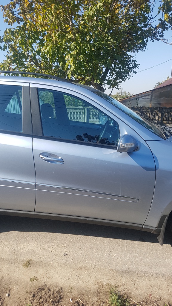 Bandou usa dreapta fata Mercedes ML W164