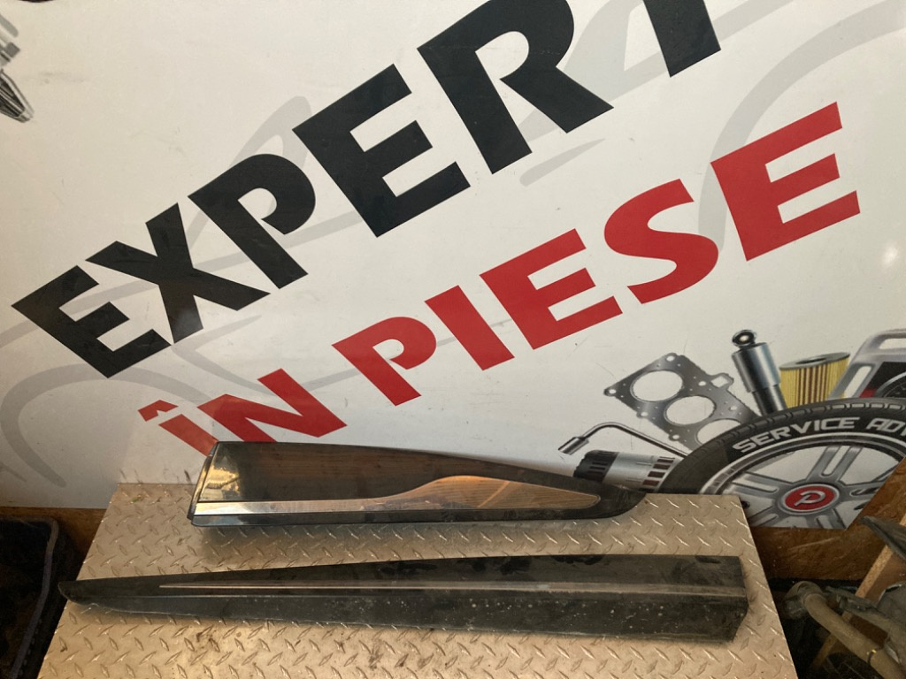 Bandou usa fata spate stanga si dreapta renault cl