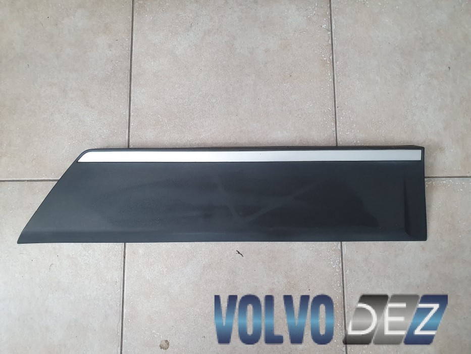 Bandou usa stanga spate VOLVO XC70 31283102