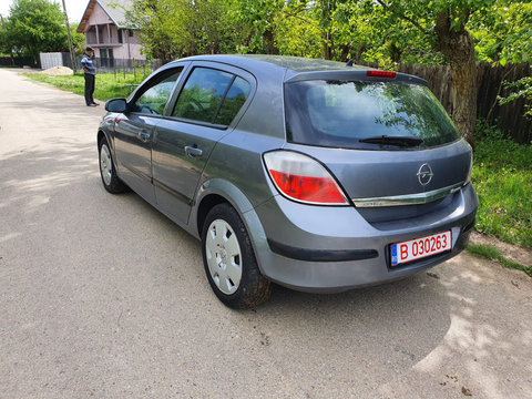 Bară fată opel astra h 1,6 xep an 2006