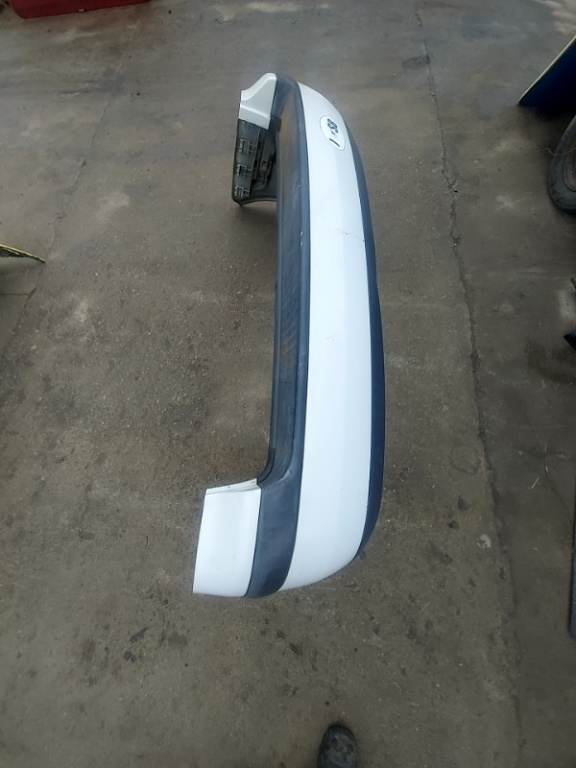 Bară protecție - Culoare: Alb, Parte montare: Spate - Volkswagen Golf 4 generation [1997 - 2006] wagon