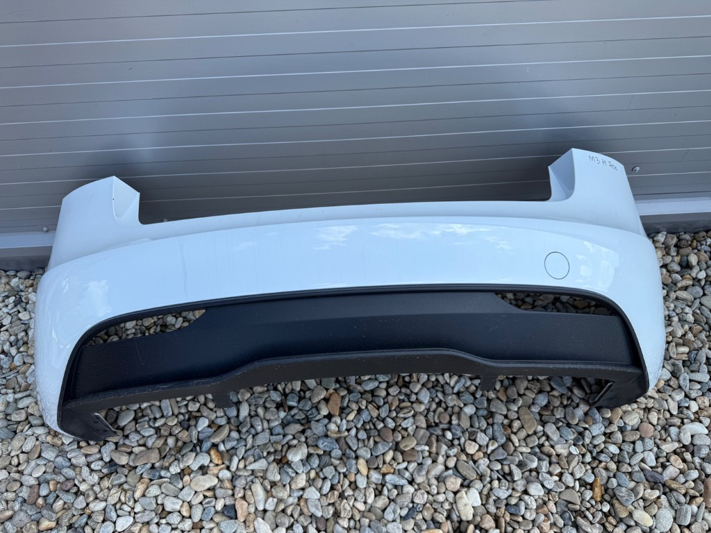 Bară spate Tesla Model 3 Highland 2023/2025
