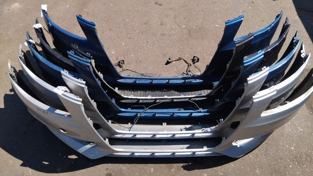 Bara fata Audi A4 B8, fara grila