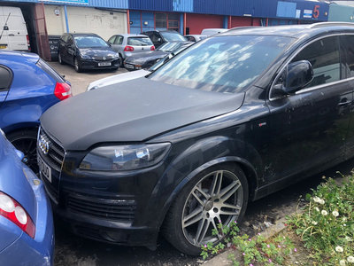 Bara fata Audi Q7 2008 SUV 3.0 diesel