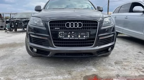 Bara fata Audi Q7 4M 2007 SUV 3000