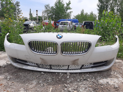 Bara fata Bmw F10/F11 model cu senzori de parcare 