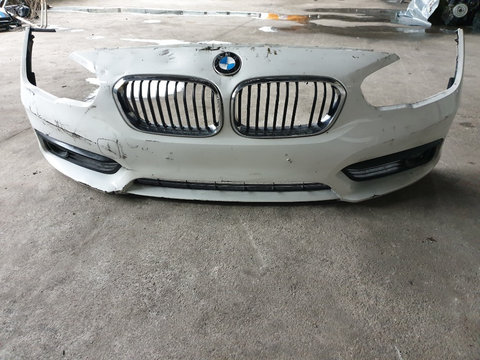 Bara fata BMW Seria 1 F20