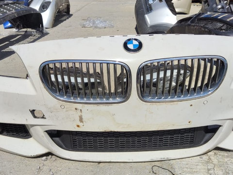 Bara Fata BMW Seria 5 F10 M Echipata cu senzori de parcare spalatoare far