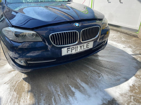 Bara fata BMW Seria 5 F10