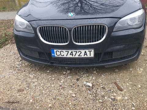 Bara fata BMW Seria 7 F01