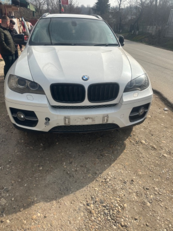 Bara fata BMW X6 E71 2008