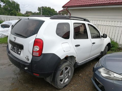 Bara fata Dacia Duster 2011 4x2 1.5 dci
