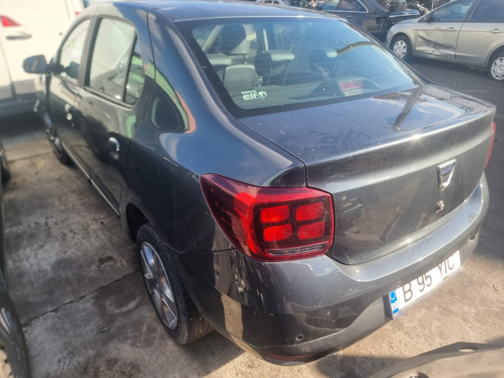 Bara fata Dacia Logan 2 2018 berlina 1.0