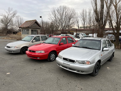 Bara fata Daewoo Cielo 1995 BERLINA 1.5 BENZINA