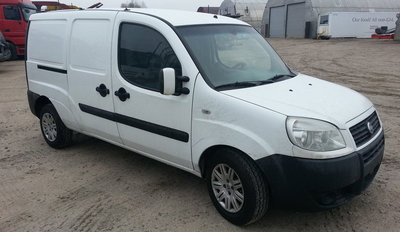 Bara fata Fiat Doblo 2004 Monovolum 1.9