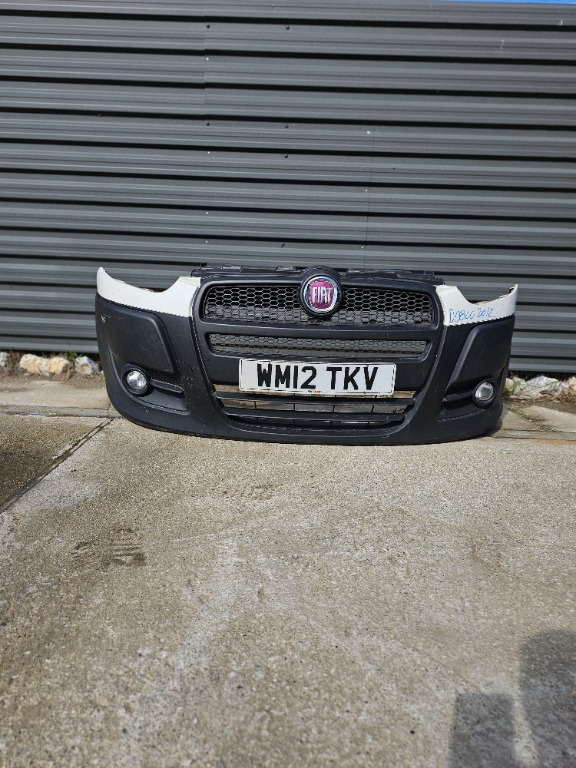Bara fata Fiat Doblo an 2012