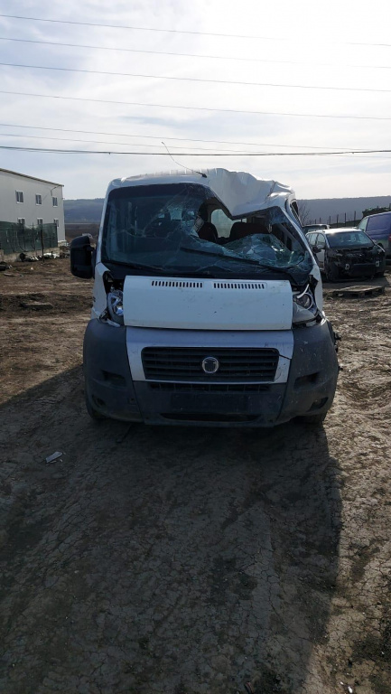 Bara fata Fiat Ducato 2011 autoutilitara 2.287