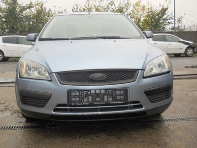 Bara fata Ford Focus 2007 BERLINA 1.8