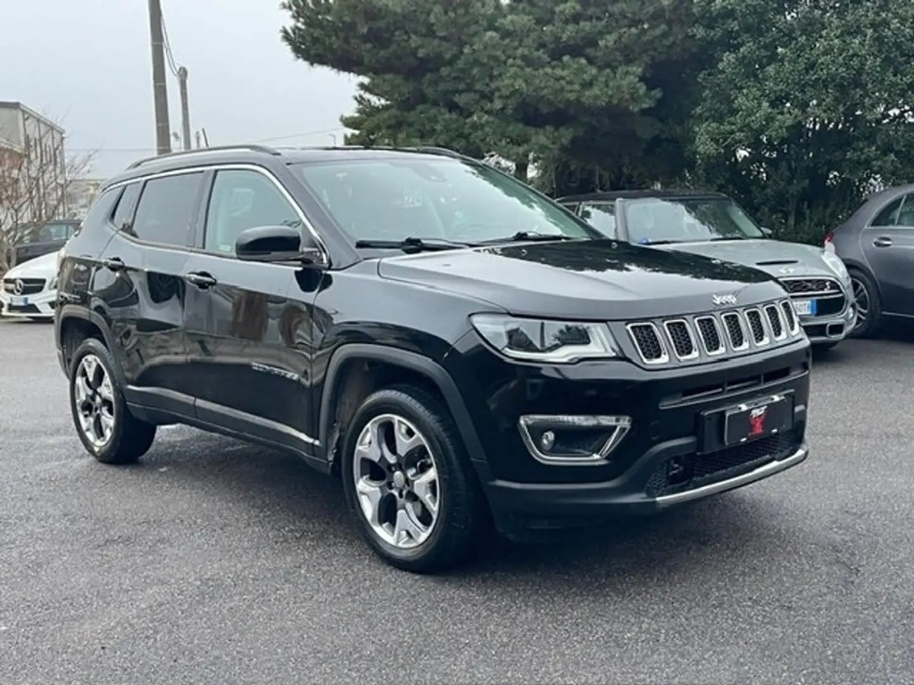 Bara fata Jeep Compass Limited din 2018 