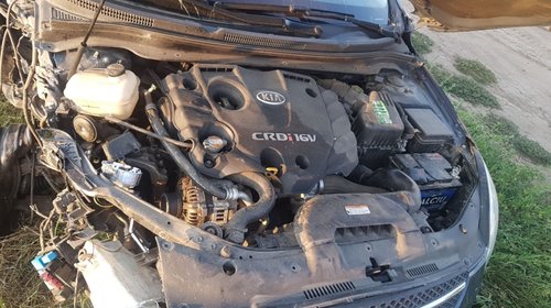 Bara fata Kia cee'd 2008 Sedan 1.991