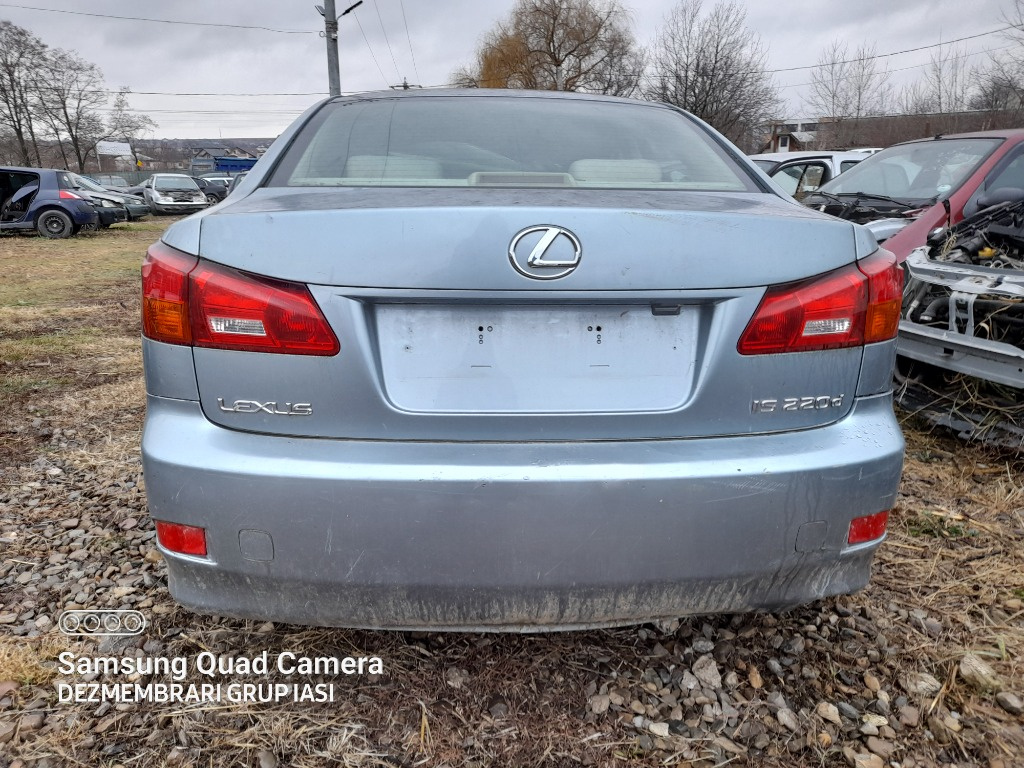 Bara fata Lexus IS 2006 berlina 2.2 dies