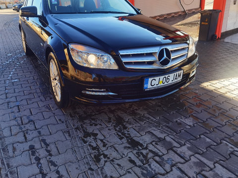 Bara fata mercedes c class w204 s204