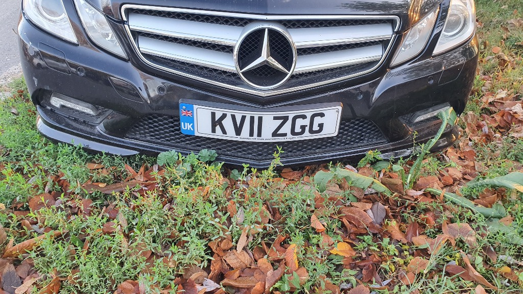 Bara fata Mercedes E class coupe W207 cu defect