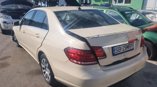 Bara fata Mercedes E-Class W212 2014 ber