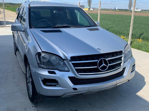 Bara fata Mercedes M-Class W164 2011 SUV -Model 350 3.0