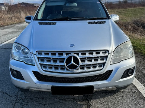 Bara fata Mercedes ML350 CDI W164 Facelift din 2009 Argintie Completa cu GRILA