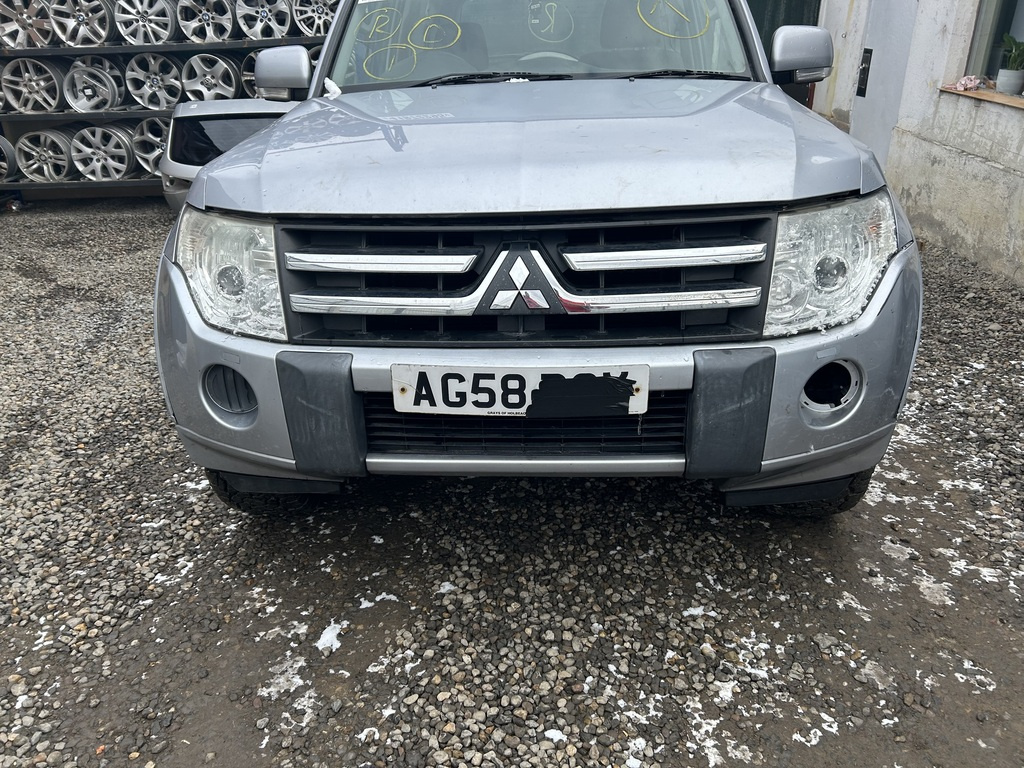 Bara fata Mitsubishi Shogun Pajero 2006 - 2011 GRI