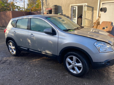 Bara fata Nissan Qashqai 2009 Suv 2.0