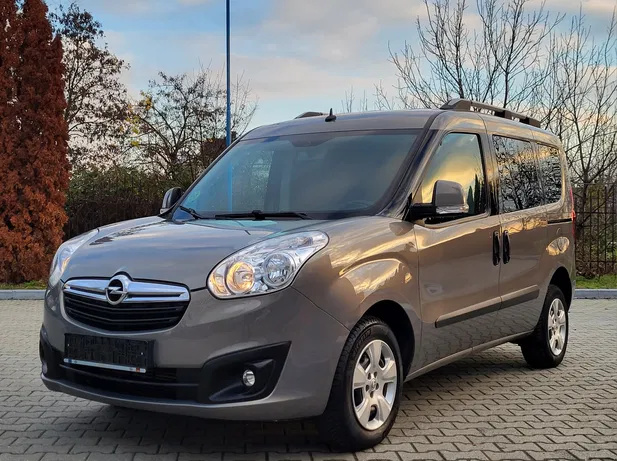 Bara fata noua OPEL COMBO Tour X12 an 20