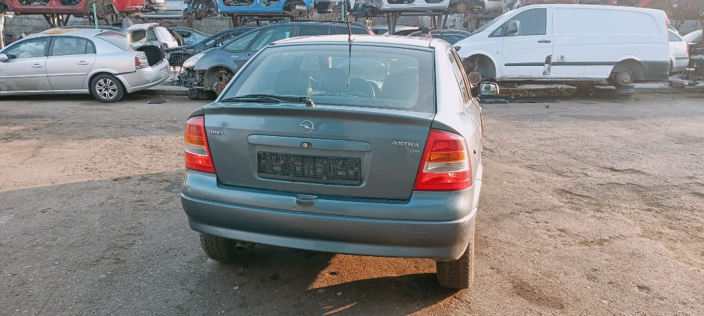 Bara fata Opel Astra G 2000 hatchback 1.