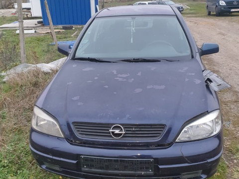 Bara fata Opel Astra G