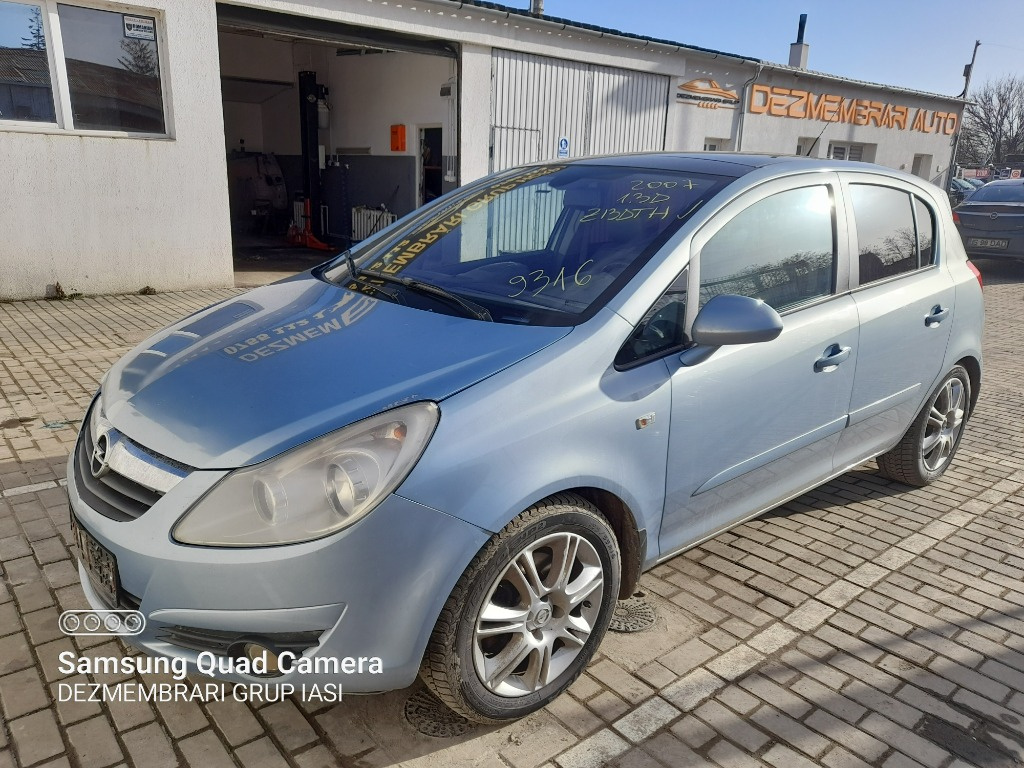 Bara fata Opel Corsa D 2007 hatchback 1.3 diesel