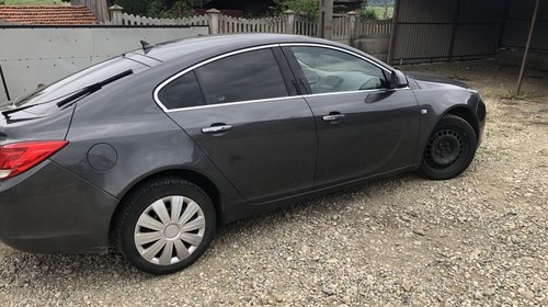 Bara fata Opel Insignia A 2010 Berlina 2