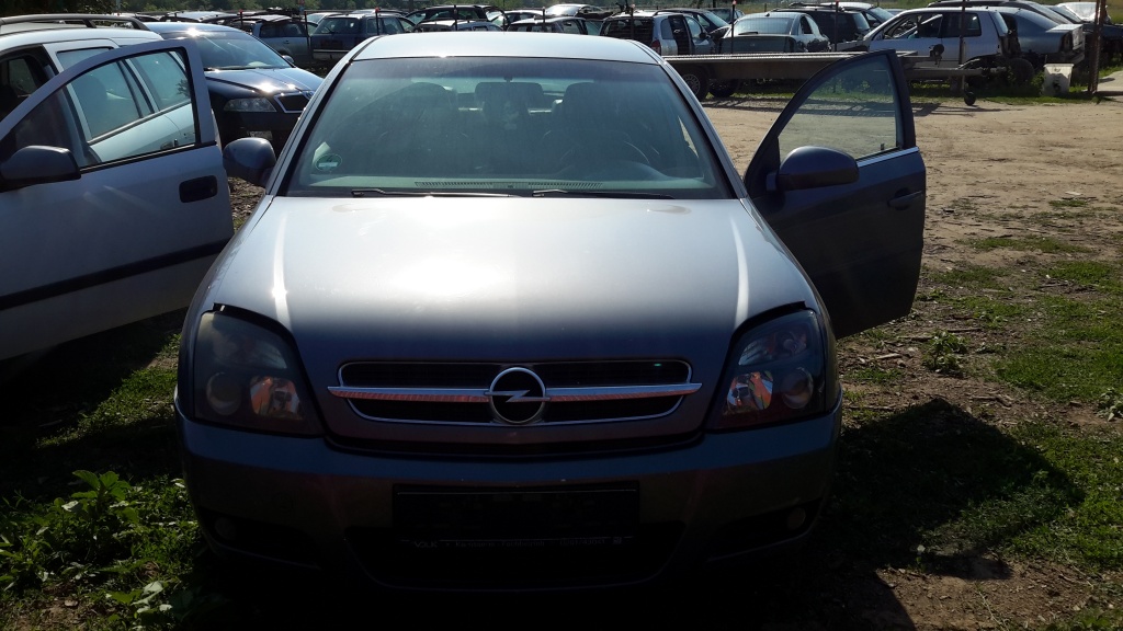 Bara fata Opel Vectra C 2002 Hatchback 2