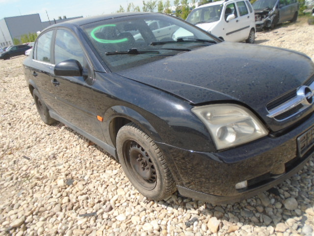 Bara fata Opel Vectra C 2003 Sedan 2.2