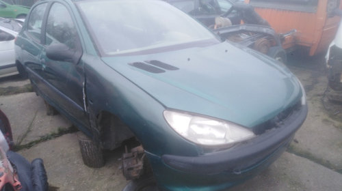 Bara fata Peugeot 206 1999 Hatchback 1.1