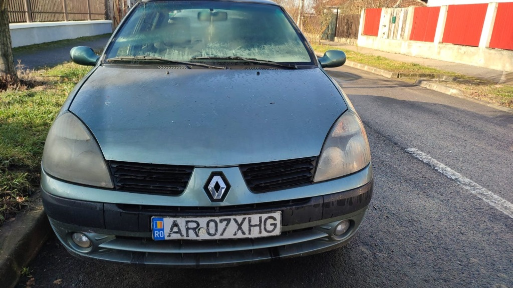 Bara fata Renault Clio 2 2007 limuzina 1.5 dci