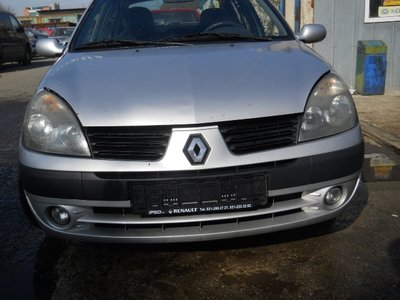 Bara fata Renault Clio 2004 BERLINA 1.5