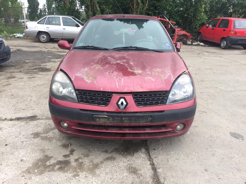 Bara fata Renault Clio II 2005 sedan 1.5 dci