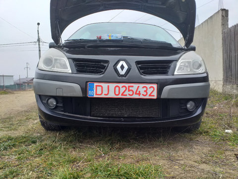 Bara Fata Renault Grand Scenic 2 fara ornament central , an 2007 facelift