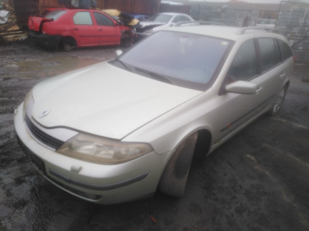 Bara fata Renault Laguna 2 2002 Combi 1.8 benzina (F4P)